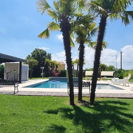 Casakadd002luxuryheated Pool Garden Patio Barbeque Apartment