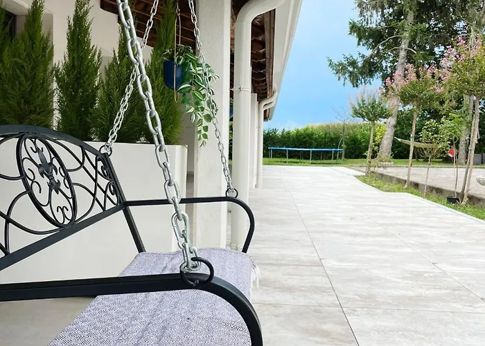 شقة Casakadd002luxuryheated Pool Garden Patio Barbeque Cive